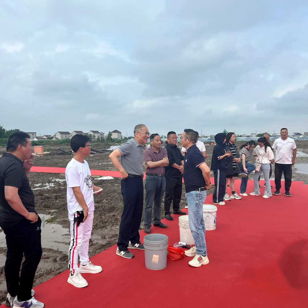 1-250612095134U0 Ͷ×Ê5326ÍòÔª£¡Hjc gcgc08¼¯ÍÅ¡°ÈýºÏ¼¦³¡¡±ÏîÄ¿Æô¶¯½¨Éè